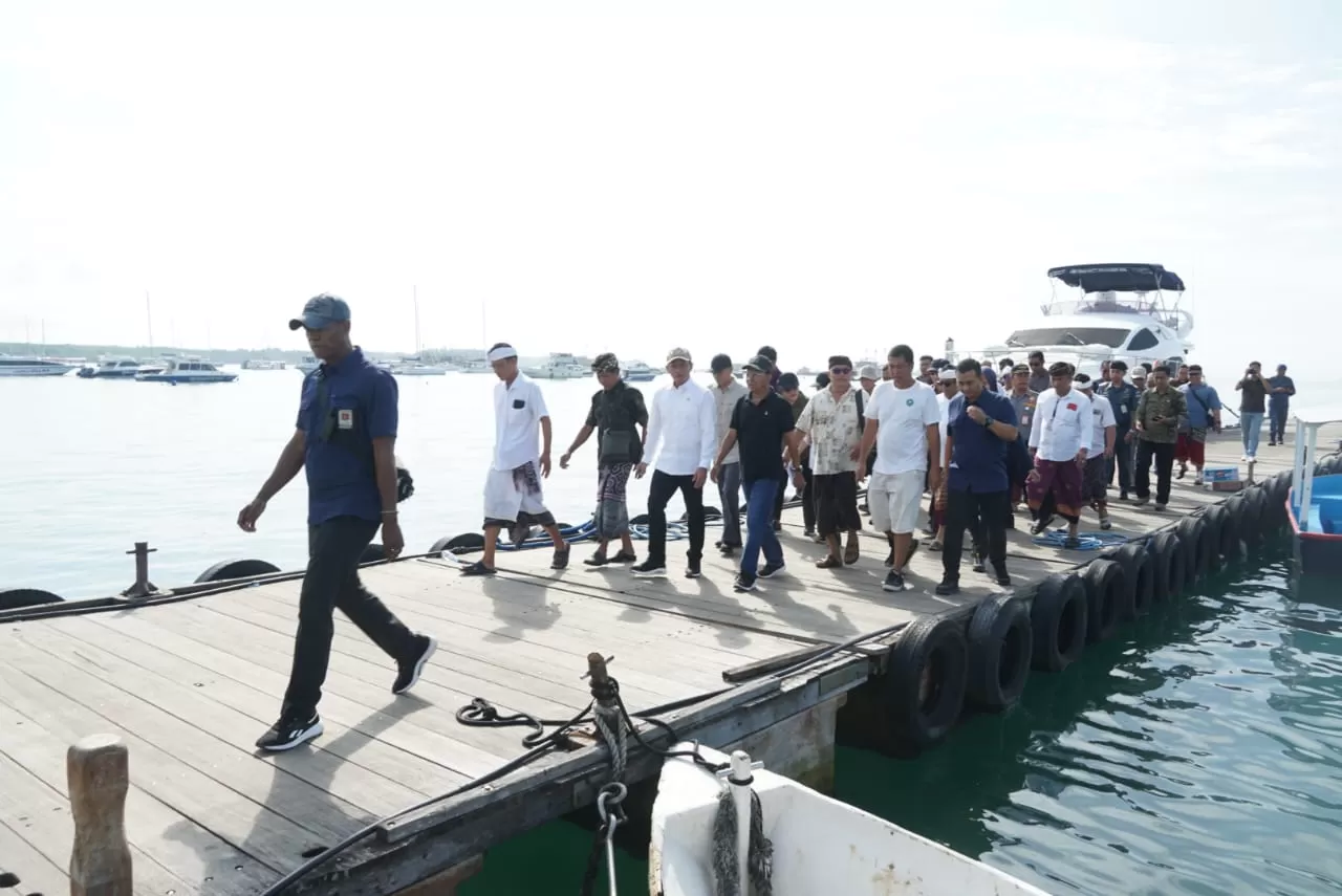 Tak Lagi di Bibir Pantai Sidakarya, Koster Pastikan Terminal LNG Dibangun di Radius 3,5 Km