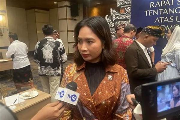 Opini Tajam: Kriminalitas Wna Di Bali: Bali Sudah Over Capacity? Pemerintah Harus Tegas Terhadap Turis Pelanggar!