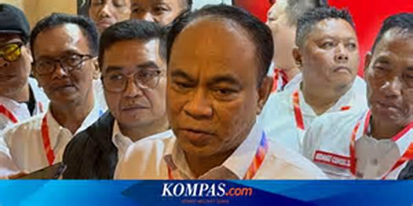 Politik! Budi Arie Telepon Jokowi, Jelaskan Kenapa Wajahnya Tak Lagi Jadi Logo Projo!